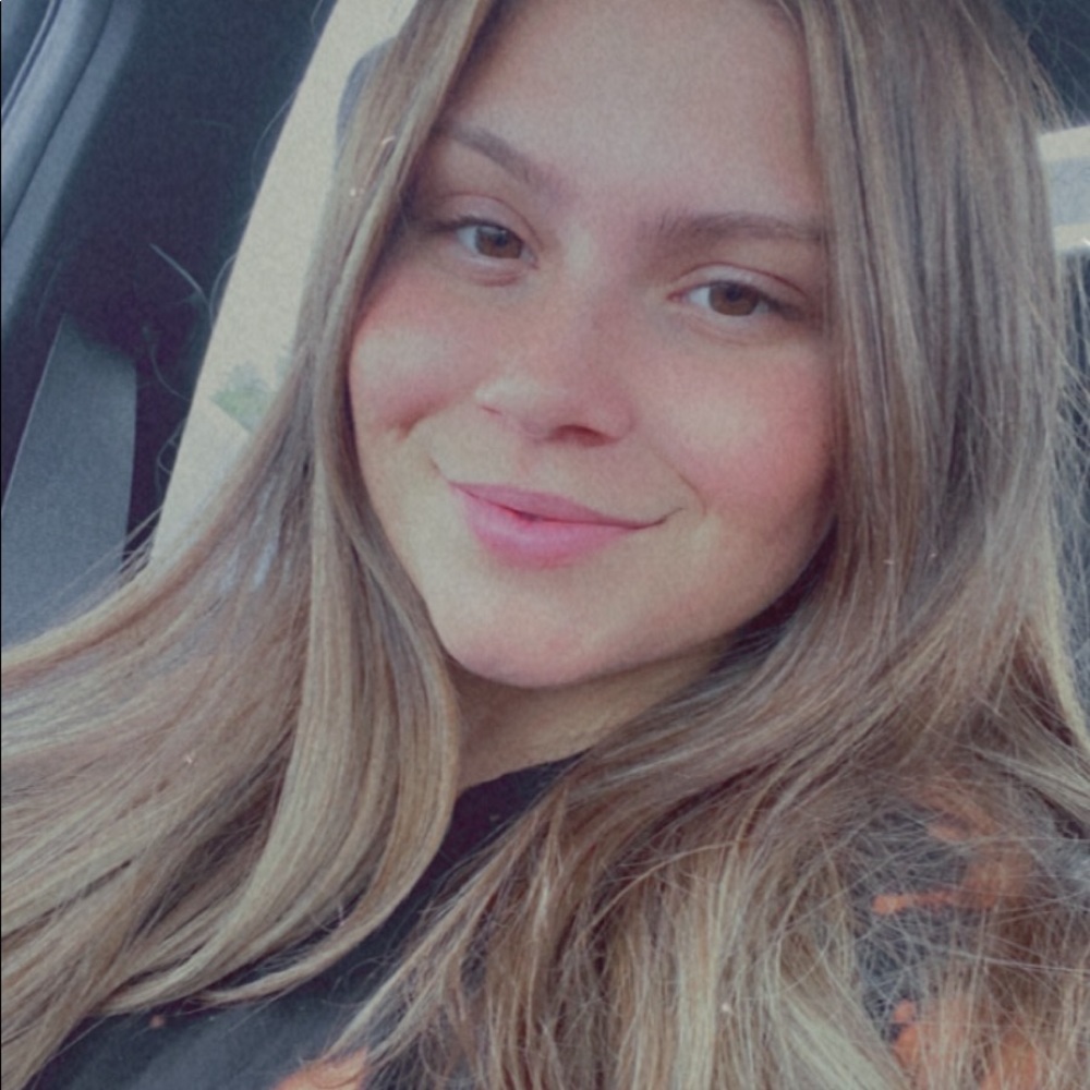 Meet your Posher, Brooke